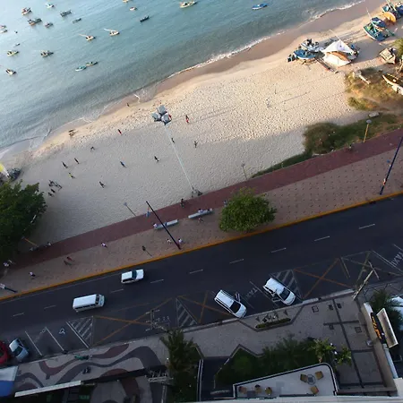 Vela E Mar 3*